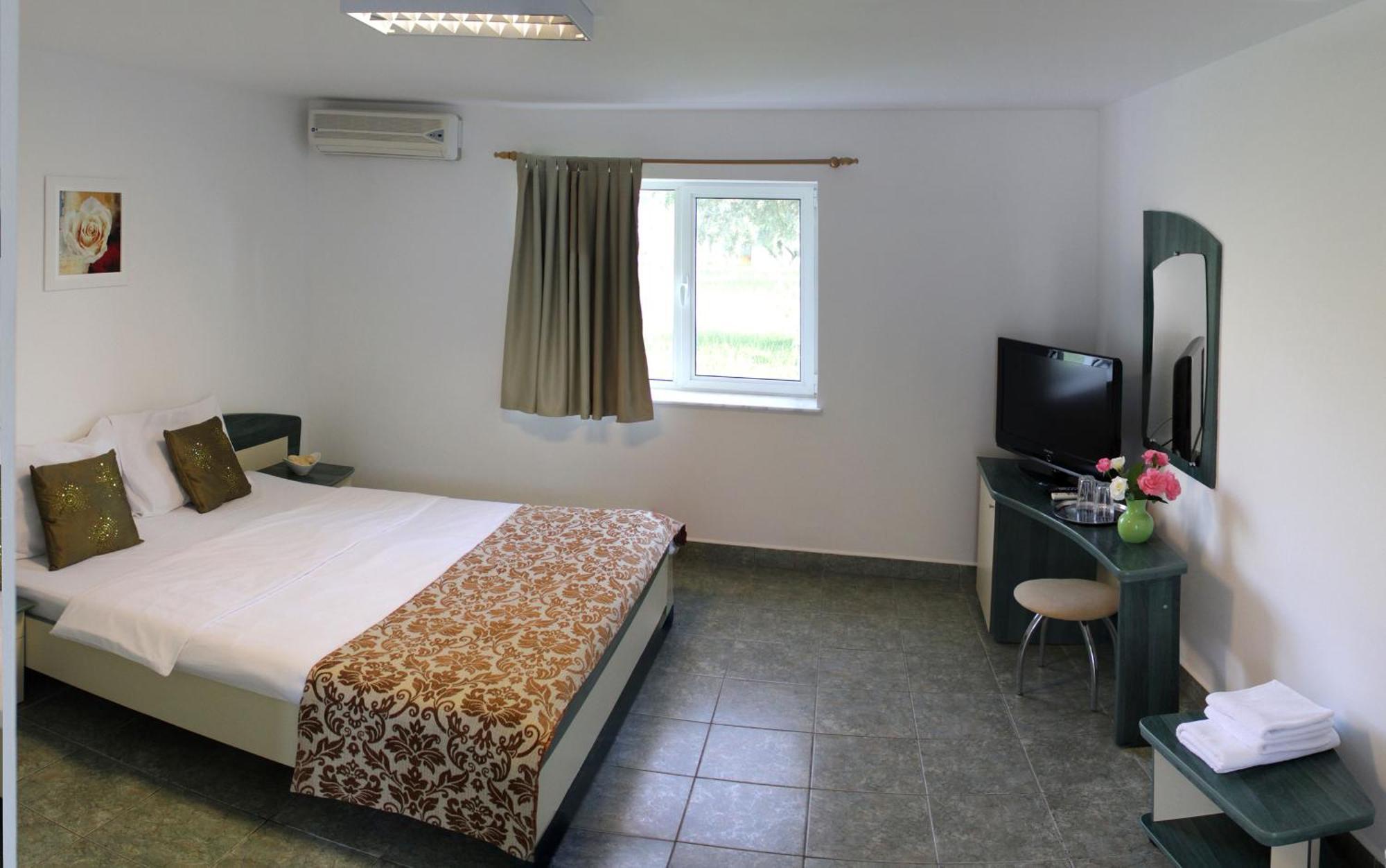 Hanul Piratilor Camping Village Navodari Bagian luar foto